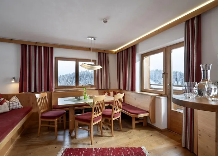 Berghaus Koglmoos Gæstehus 4*