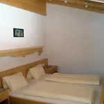 Berghaus Koglmoos 4*